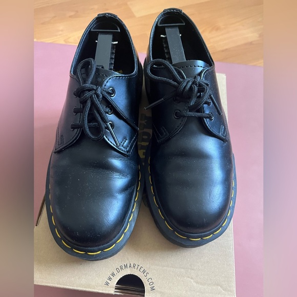 Dr. Martens shoes - Picture 5 of 6